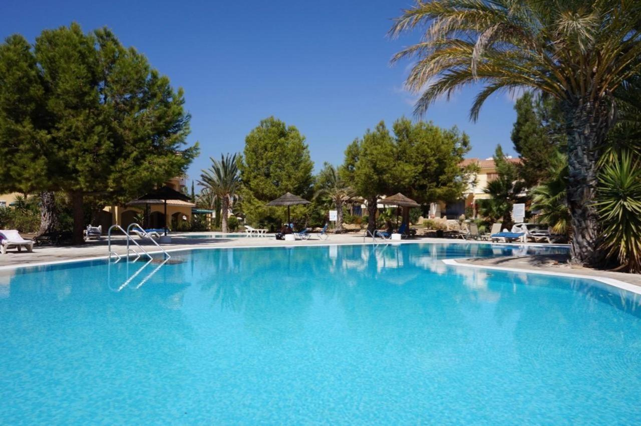 Modern Sea View Apartment Regina Gardens Paphos 外观 照片